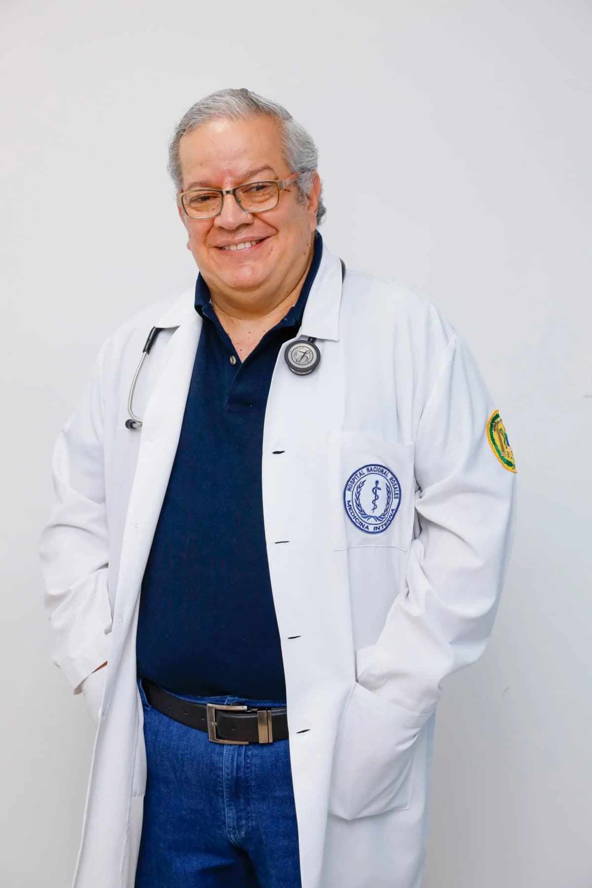 Dr. René Ricardo Rivas Contreras - Gastroenterólogo